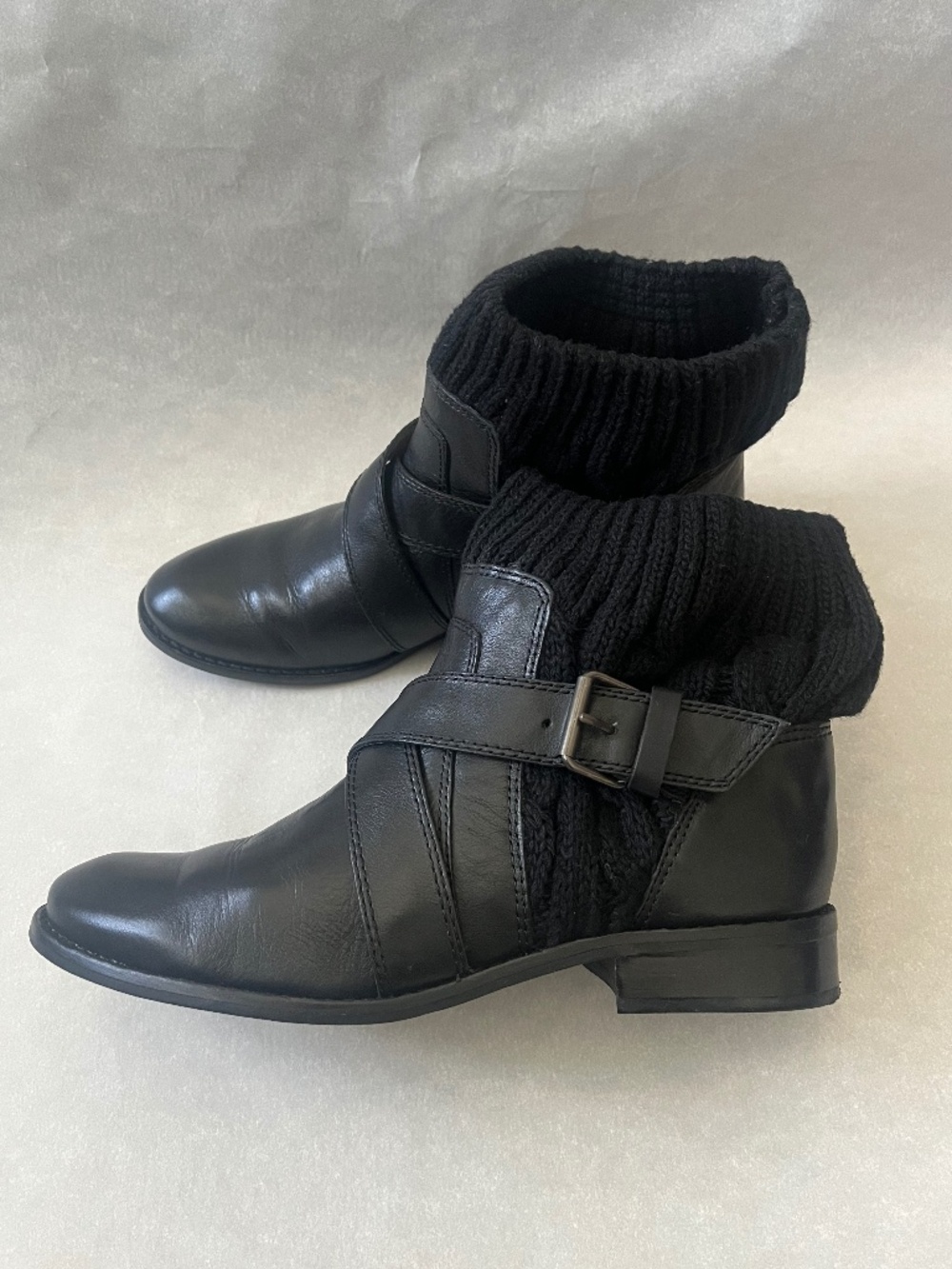SPLENDID Black Leather Scrunch Sock Ankle Strappy Buckle Comfort Boots Booties 6